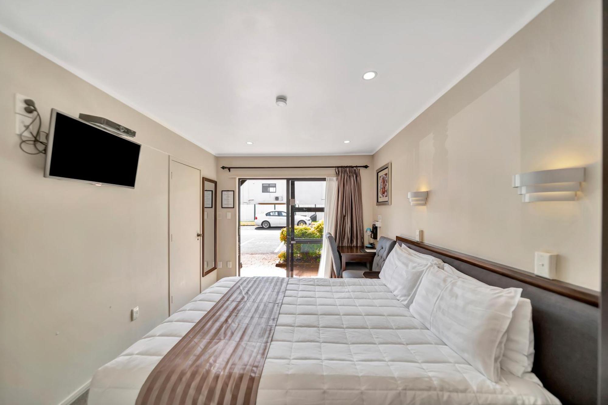 ทูดอร์คอร์ท มอเตอร์ลอดจ์ Motel โอ๊คแลนด์ ภายนอก รูปภาพ