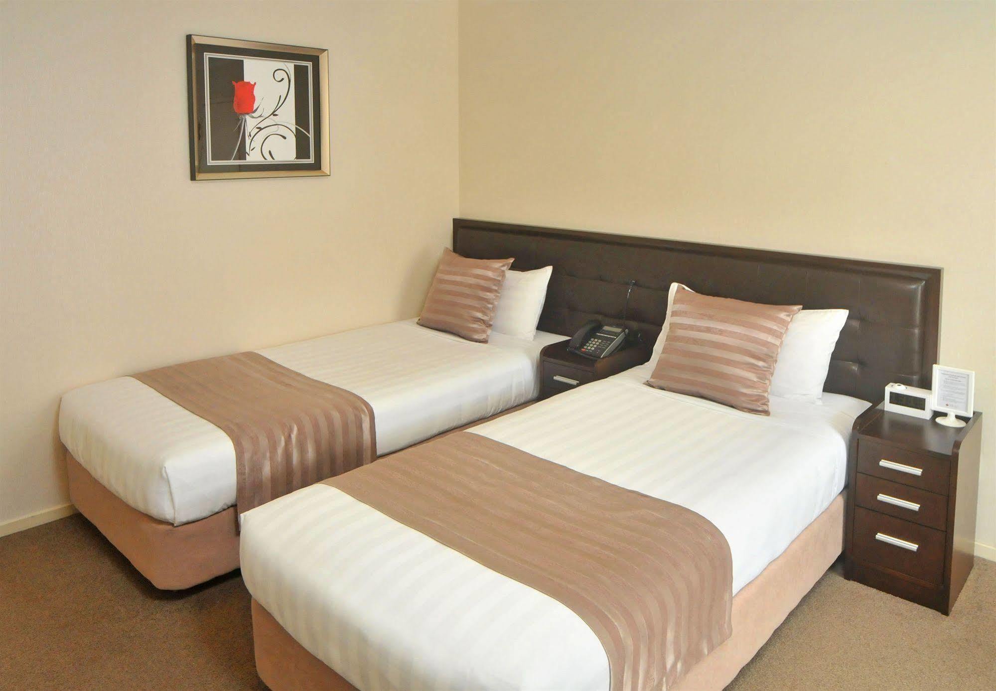 ทูดอร์คอร์ท มอเตอร์ลอดจ์ Motel โอ๊คแลนด์ ภายนอก รูปภาพ