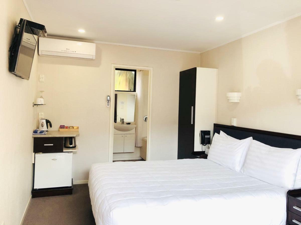 ทูดอร์คอร์ท มอเตอร์ลอดจ์ Motel โอ๊คแลนด์ ภายนอก รูปภาพ